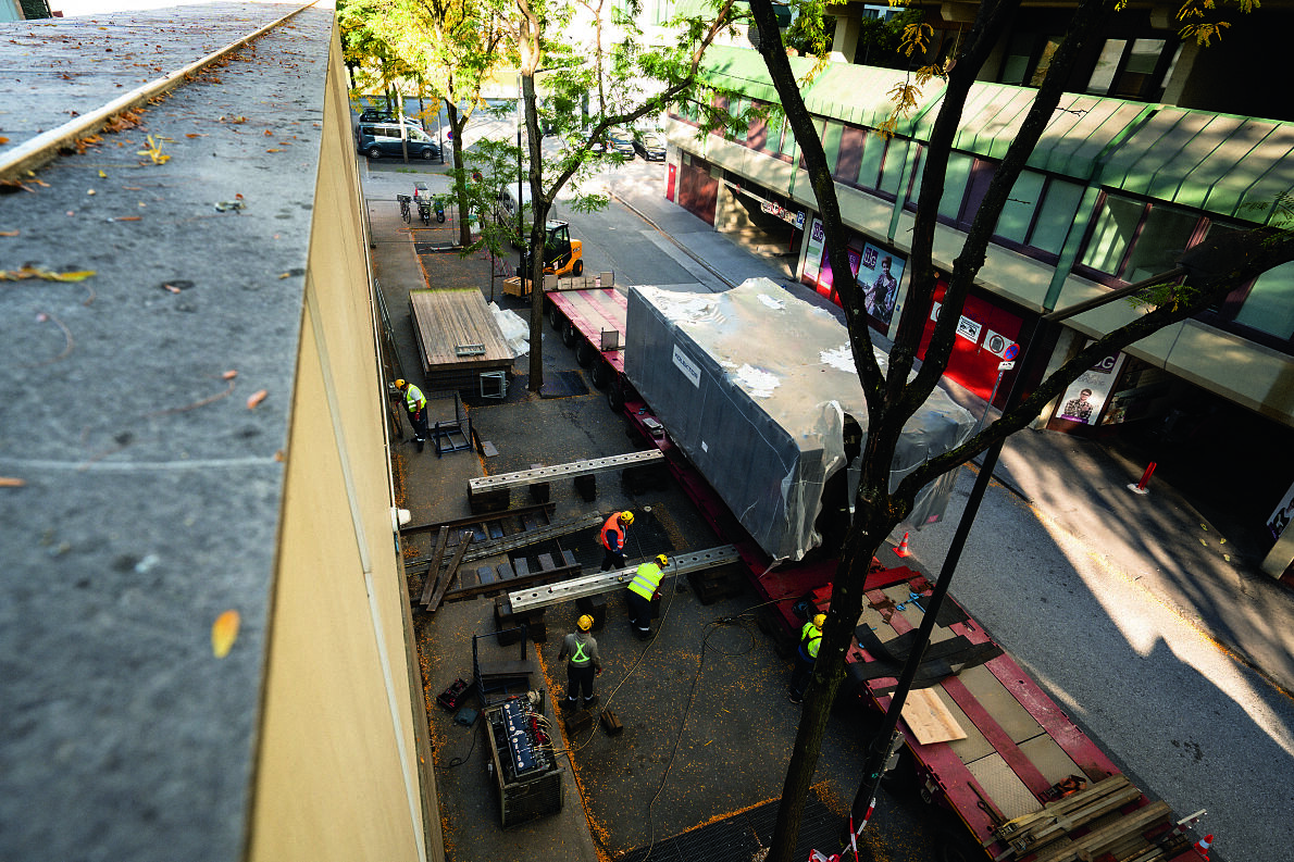 Einhub Trafo im HKW Mitte
