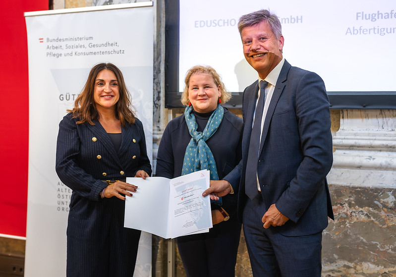 NESTORGOLD Urkunde